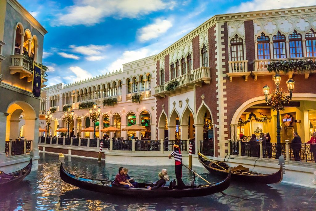 https://pixabay.com/nl/photos/venetiaanse-las-vegas-gondel-kanaal-562762/
